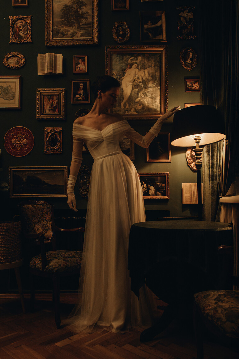 Весільна сукня Роуз з корсетом та драпіруванням-шаллю