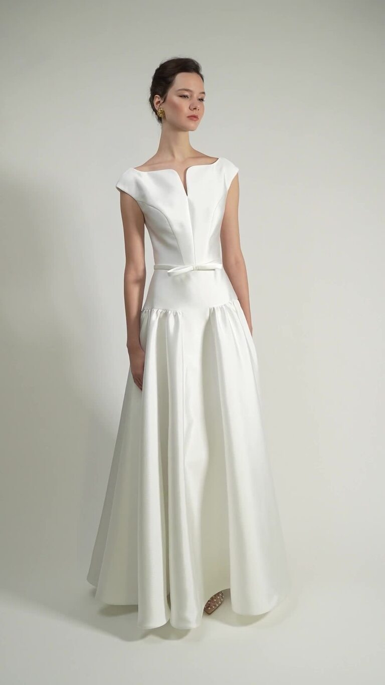 Весільна сукня Ліка з мікадо та декольте-човником